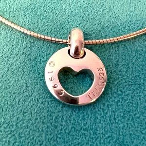 Tiffany & Co. 1999 Heart Cutout necklace - 16” wire necklace